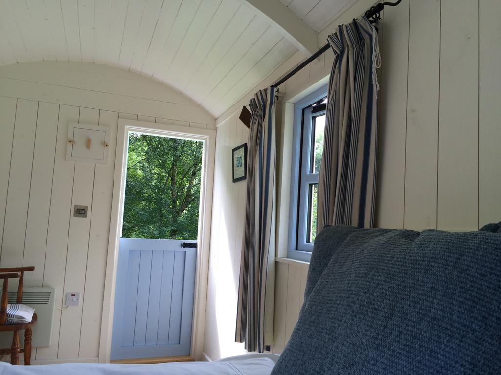 Blackstairs Shepherds Huts Killedmond Extérieur photo
