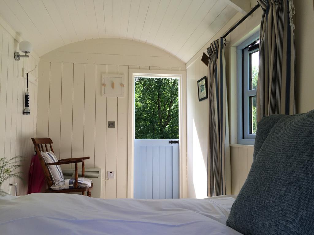 Blackstairs Shepherds Huts Killedmond Extérieur photo